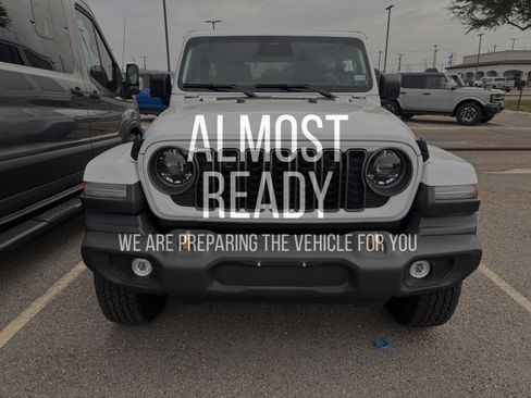Used 2026 Jeep Wrangler Unlimited Sport AWD/4WD image 1