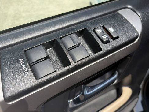 Used 2024 Toyota 4Runner SR5 Premium w/ Moonroof Package AWD/4WD image 19