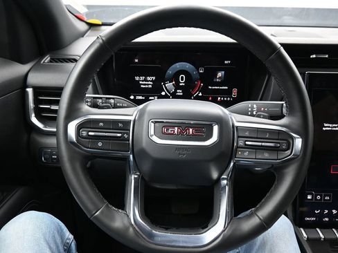 Used 2025 GMC Terrain Elevation image 16