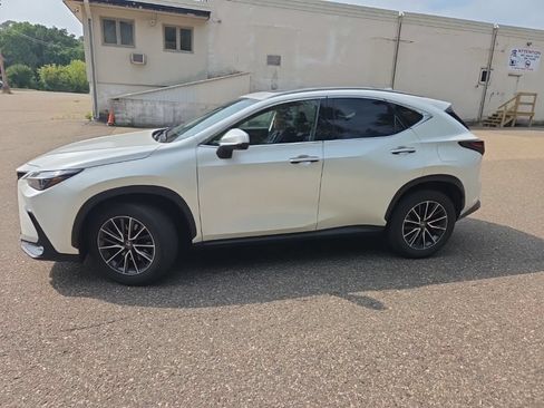 Used 2024 Lexus NX 350h AWD image 7