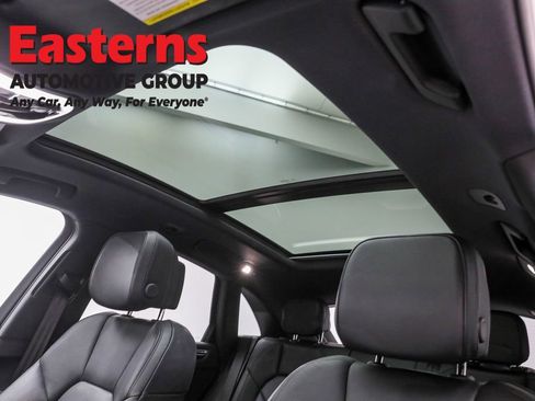 Used 2023 Porsche Macan T w/ Premium Package Plus image 35