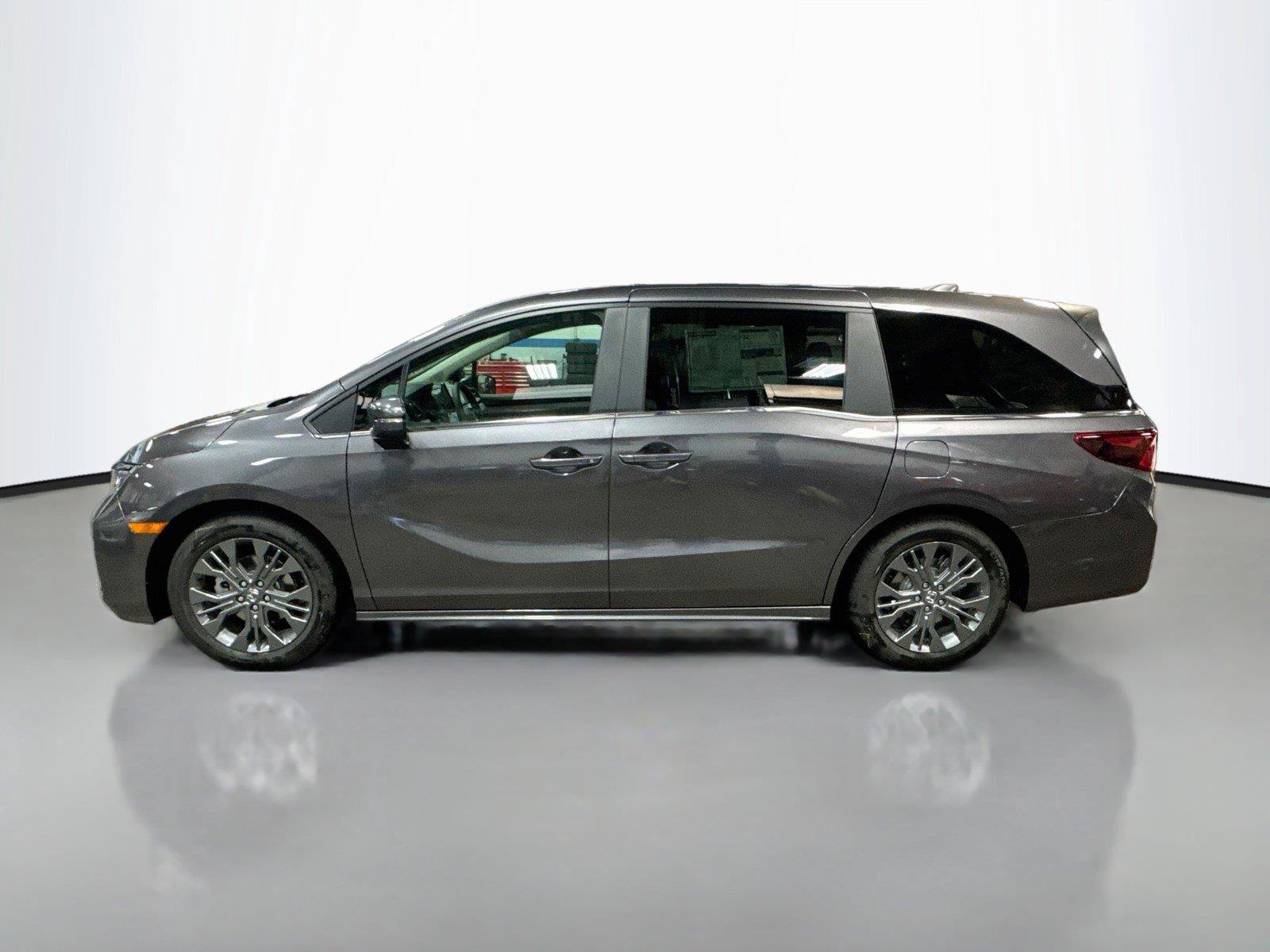 New 2027 Honda Odyssey Touring image 8