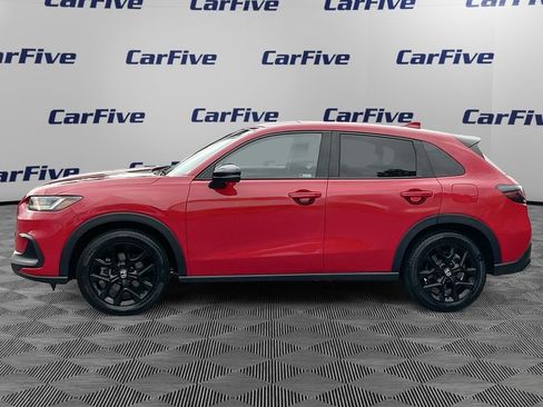 Used 2023 Honda HR-V Sport image 2