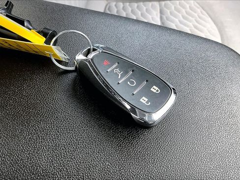 Used 2020 Chevrolet Equinox LT image 14