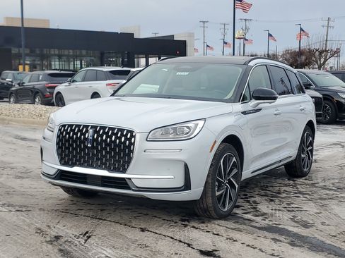 New 2026 Lincoln Corsair Grand Touring image 2