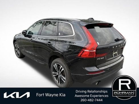 Used 2020 Volvo XC60 T6 Momentum AWD/4WD image 3
