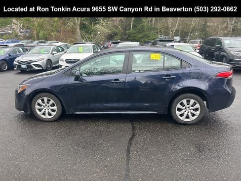 Used 2024 Toyota Corolla LE image 7