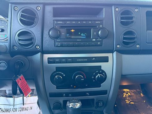 Used 2007 Jeep Commander Sport w/ Skid Plate Group image 18