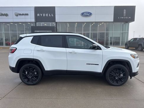 New 2026 Jeep Compass Latitude AWD/4WD image 2