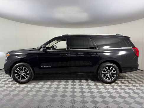 Used 2025 Ford Expedition Max Platinum AWD/4WD image 9
