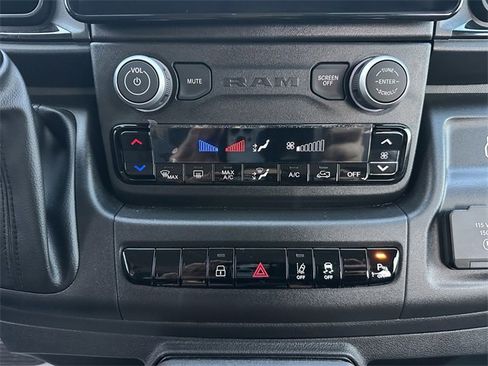 Used 2025 RAM ProMaster 2500 w/ Premium Convenience Group image 23