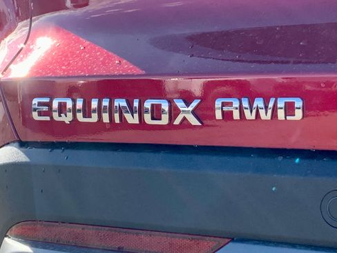 New 2026 Chevrolet Equinox LT image 17