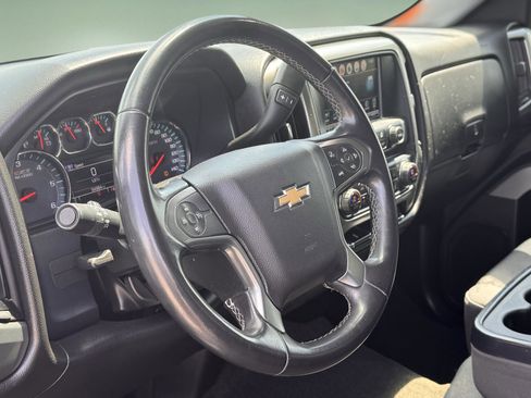 Used 2018 Chevrolet Silverado 1500 LT w/ Redline Edition AWD/4WD image 10