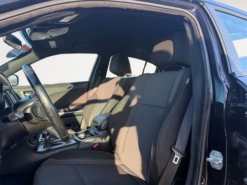 Used 2020 Dodge Charger SXT image 9
