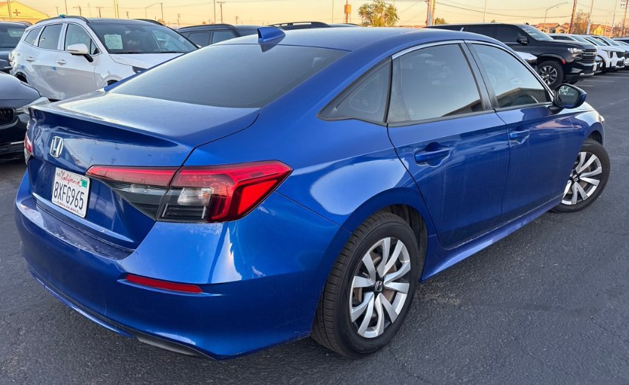 Used 2022 Honda Civic LX image 4