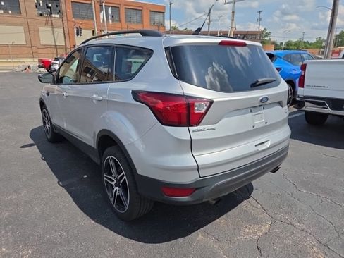 Used 2019 Ford Escape SEL AWD/4WD image 5