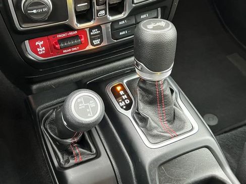 Used 2021 Jeep Wrangler Unlimited Rubicon image 29