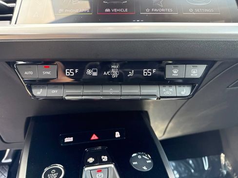 Used 2023 Audi Q4 e-tron Prestige AWD/4WD image 18