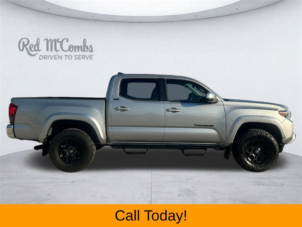 Used 2022 Toyota Tacoma SR5 RWD image 4