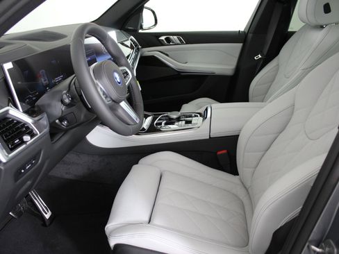 New 2026 BMW X5 xDrive50e w/ M Sport Package image 5