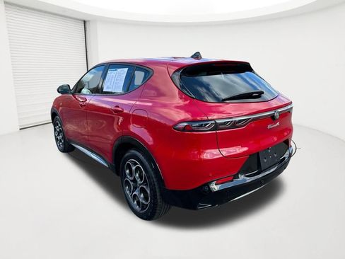 Used 2024 Alfa Romeo Tonale Ti w/ Premium Interior Package image 7