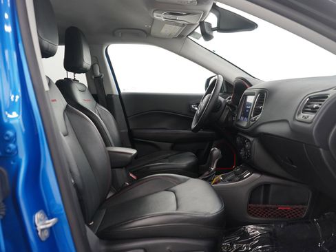 Used 2018 Jeep Compass Trailhawk w/ Leather Interior Group image 11