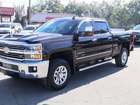 Used 2019 Chevrolet Silverado 2500 LTZ w/ Duramax Plus Package image 3