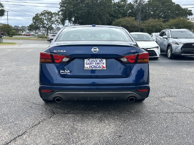 Used 2020 Nissan Altima 2.5 SR w/ Premium Package FWD image 5
