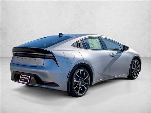 New 2026 Toyota Prius Plug-In Hybrid FWD image 2