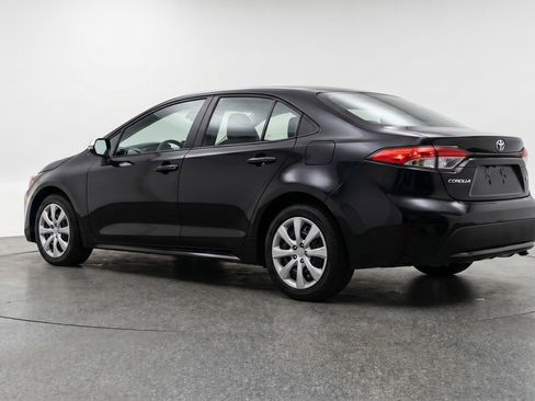 Used 2025 Toyota Corolla LE FWD image 6