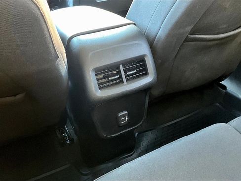 Used 2019 Chevrolet Equinox LT image 33