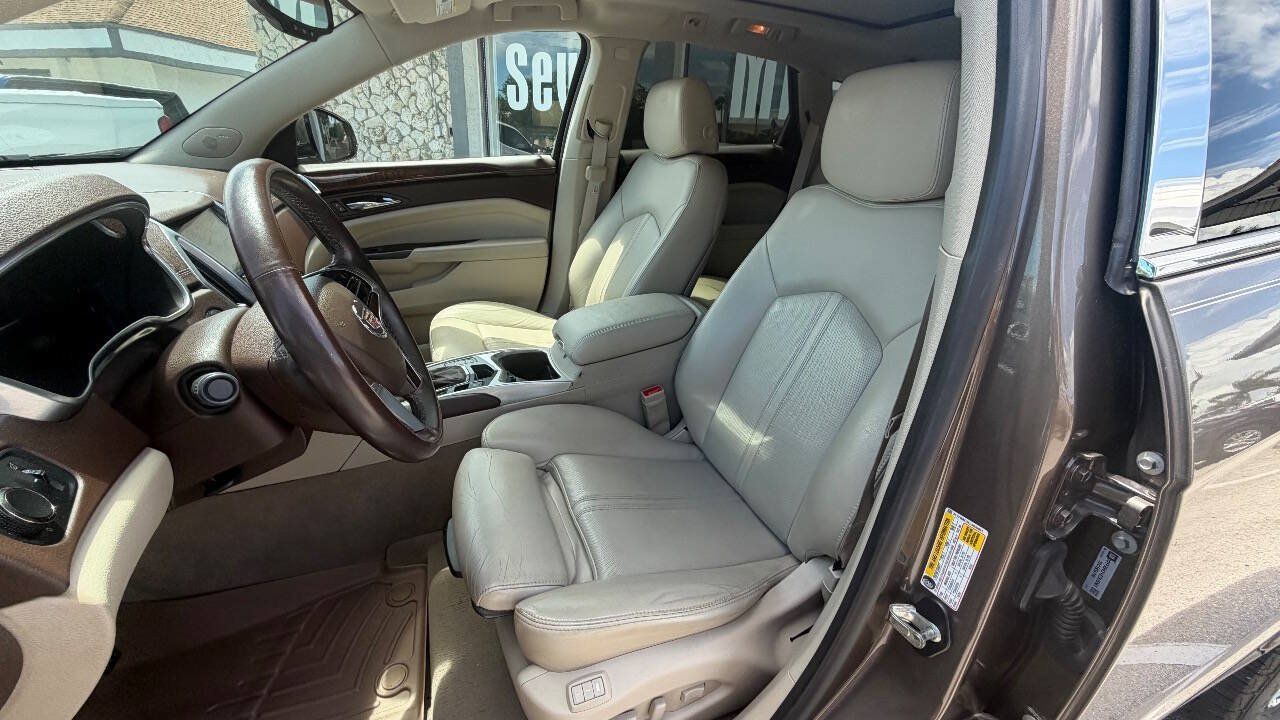 Used 2014 Cadillac SRX Luxury w/ Driver Awareness Package FWD image 9