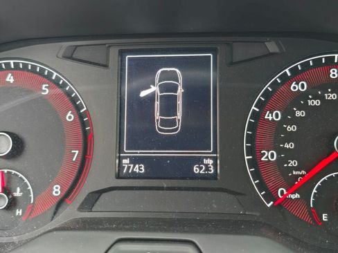 Used 2020 Volkswagen Jetta SE w/ SE Cold Weather Package FWD image 12