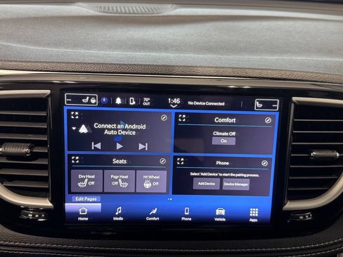 Used 2023 Chrysler Pacifica Touring-L FWD image 29