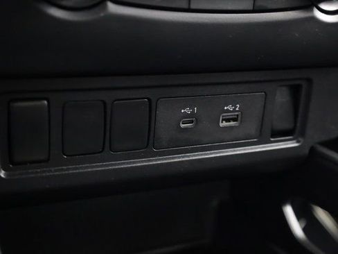 Used 2022 Nissan Frontier S image 17