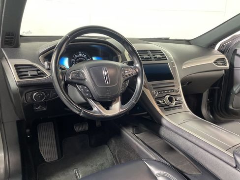 Used 2017 Lincoln MKZ Premiere image 8