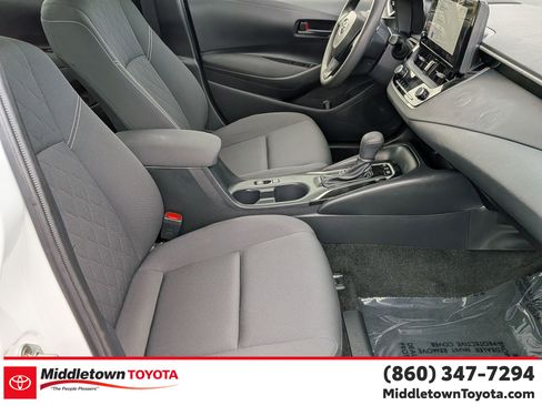 Used 2024 Toyota Corolla LE w/ LE Convenience Package AWD/4WD image 35