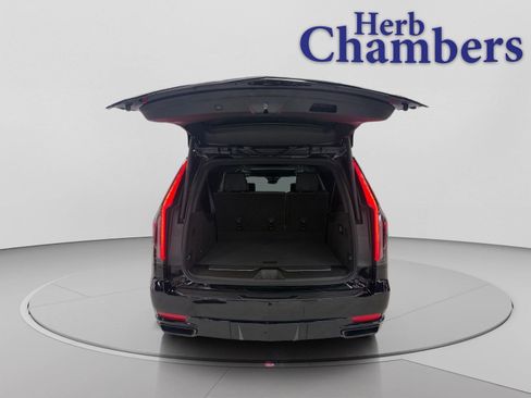 Used 2023 Cadillac Escalade ESV Sport Platinum w/ LPO, ONYX Package image 8