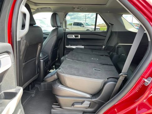 Used 2023 Ford Explorer XLT w/ Equipment Group 202A AWD/4WD image 50