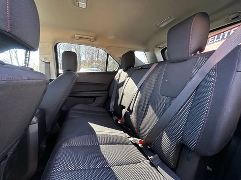 Used 2016 Chevrolet Equinox LT w/ Convenience Package image 28