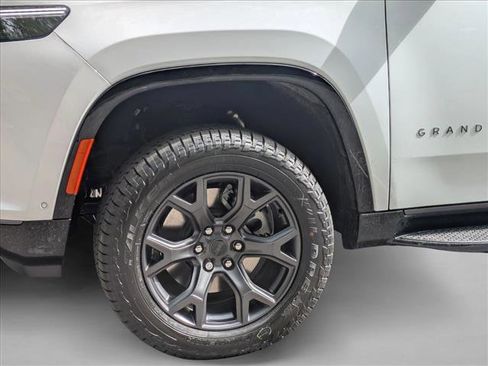 New 2026 Jeep Grand Wagoneer 4WD image 10
