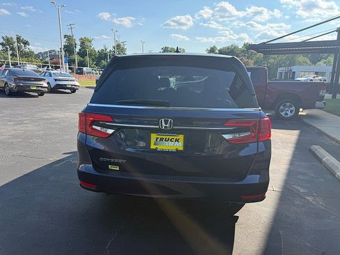 Used 2024 Honda Odyssey EX-L image 4
