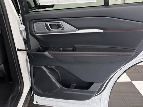 New 2026 Ford Explorer ST-Line w/ ST-Line Street Pack AWD/4WD image 31
