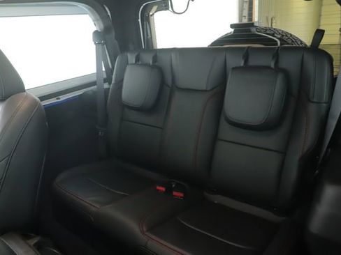 Used 2025 Jeep Wrangler Rubicon image 27