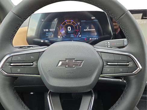 New 2026 Chevrolet Equinox ACTIV w/ Safety and Technology Package FWD image 24