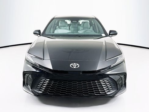 Used 2026 Toyota Camry SE FWD image 2