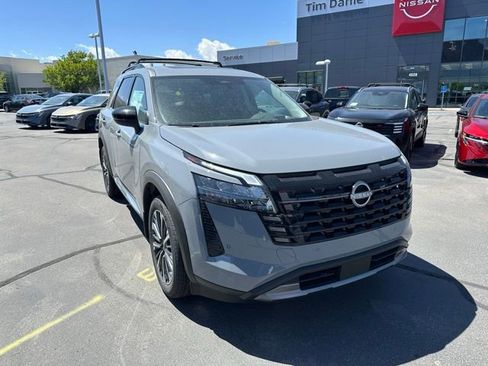 New 2026 Nissan Pathfinder Platinum AWD/4WD image 2
