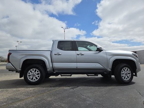 New 2026 Toyota Tacoma SR5 AWD/4WD image 23