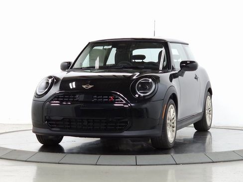 Used 2025 MINI Cooper S image 3