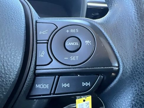 Used 2022 Toyota Corolla LE FWD image 23